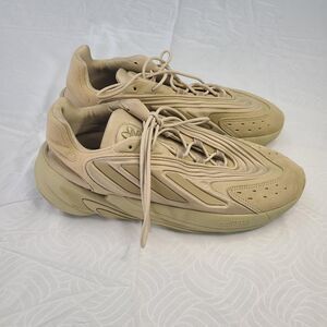Adidas Original Men Ozelia Sneaker Size 9